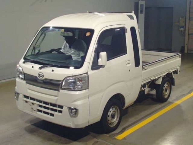 3183 DAIHATSU HIJET TRUCK S500P 2015 г. (TAA Yokohama)